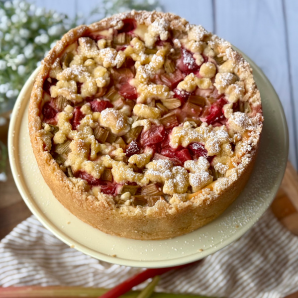 Rhabarber Erdbeer Käsekuchen 