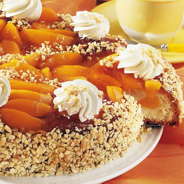 Mandel-Pfirsich-Kuchen